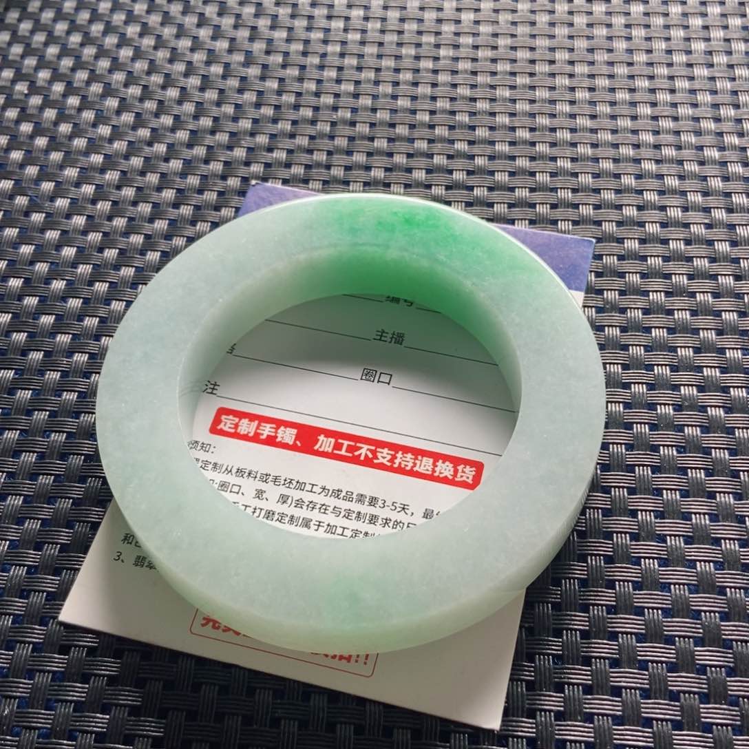 定制翡翠A货未镶嵌南**6