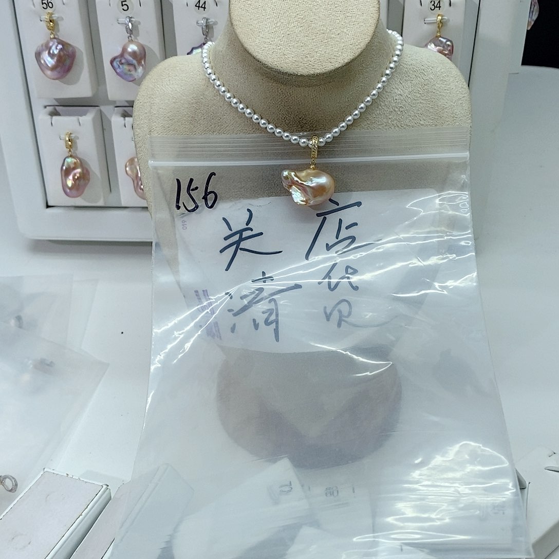 淡水珍珠颈饰合金