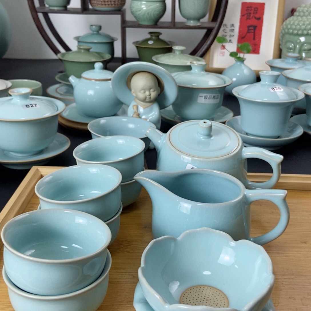 汝****艳天青釉井栏壶套装