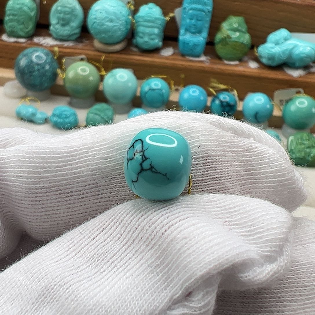 未镶嵌绿松石珠宝奇石