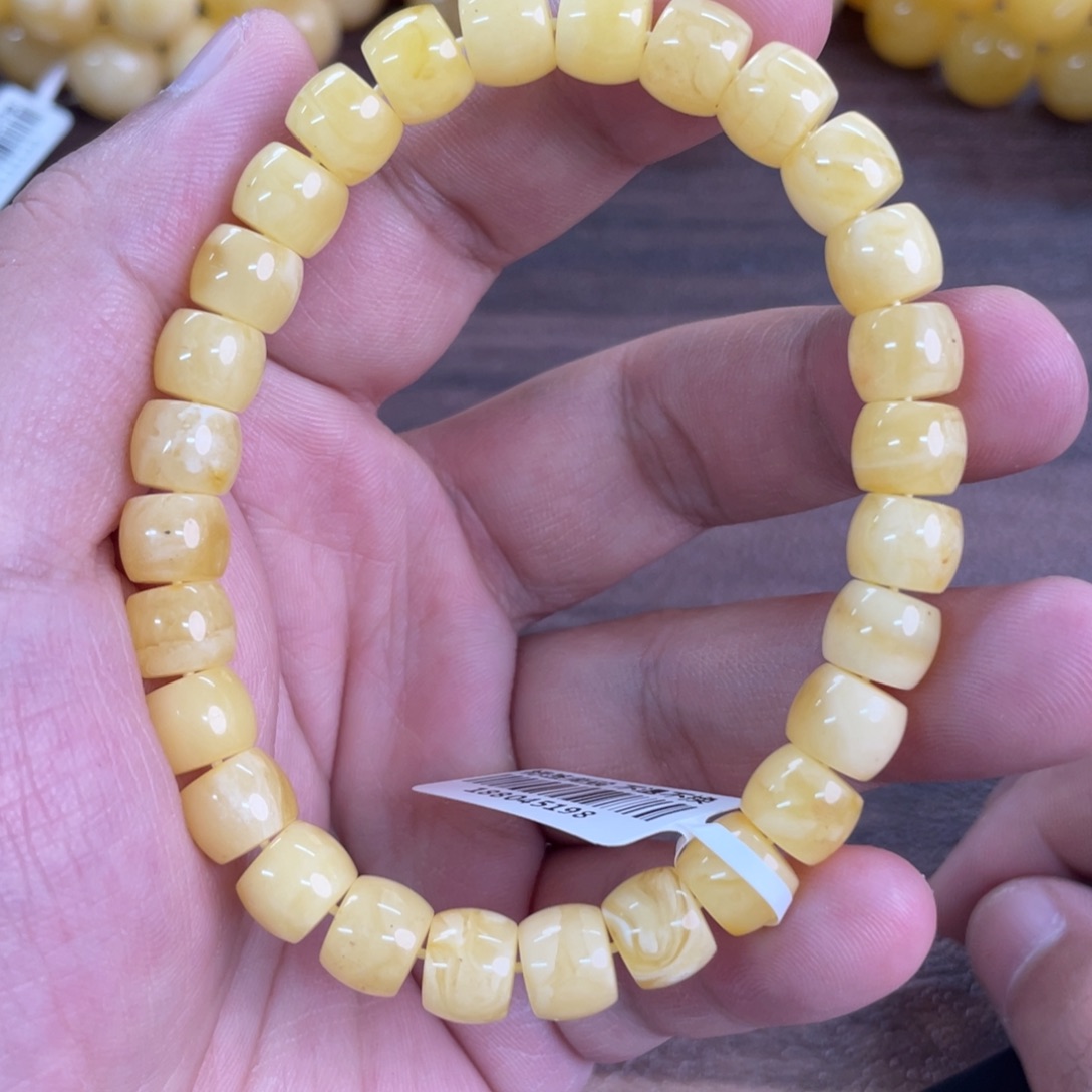 未镶嵌琥珀裸石0150000000