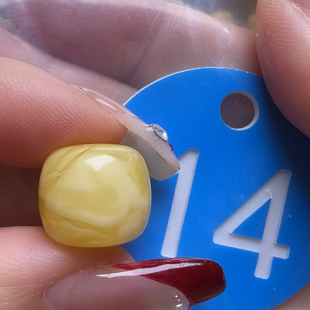 蜜蜡未镶嵌珠宝奇石微花粉12.7mm老型