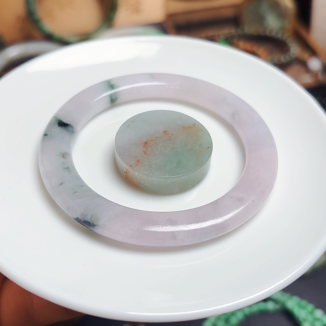 翡翠未镶嵌颈饰价格问主播，非常漏