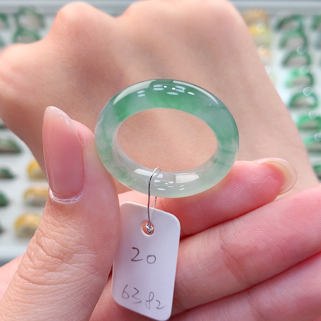 翡翠戒指未镶嵌20号