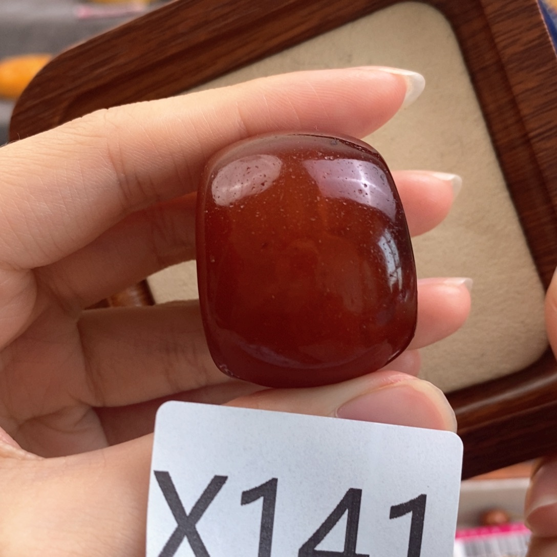 蜜蜡珠宝奇石未镶嵌