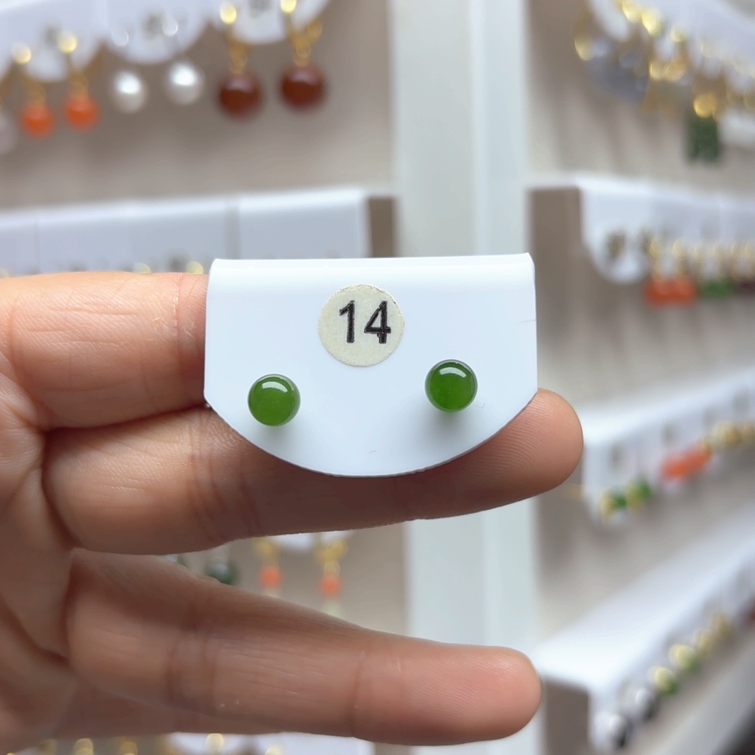 和田玉耳饰18K金镶嵌6mm 