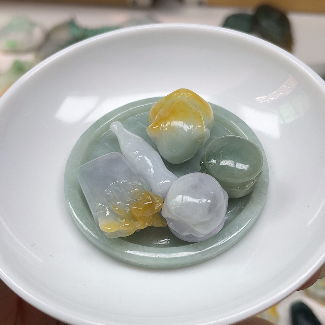 未镶嵌定制翡翠翡翠