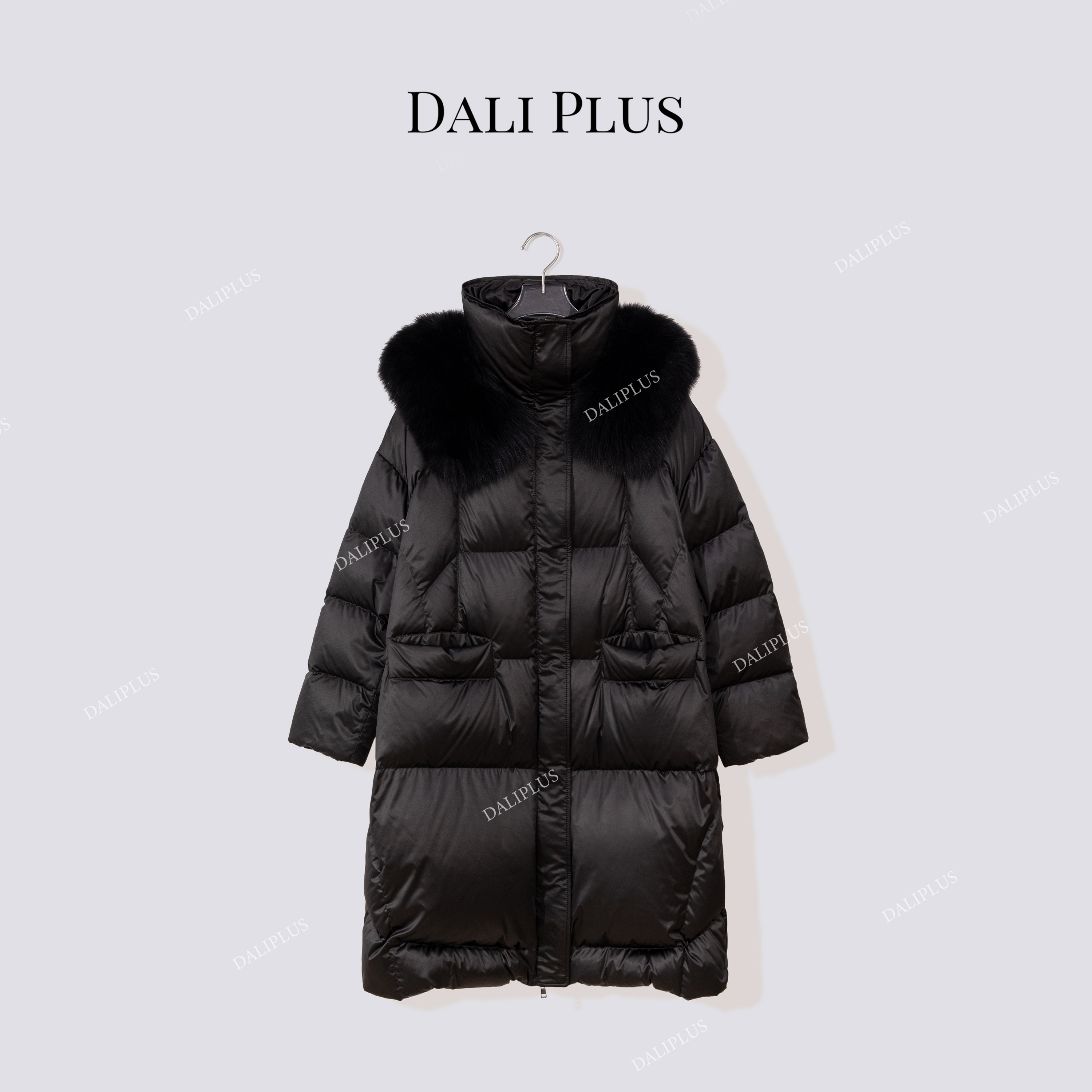 DALI PLUS“高克重90白鹅绒服”黑狐毛领轻量系列羽绒服-D5CH5317
