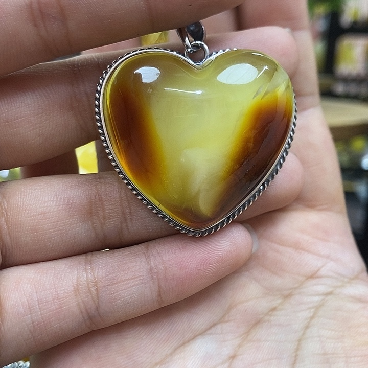 琥珀未镶嵌戒指吊坠