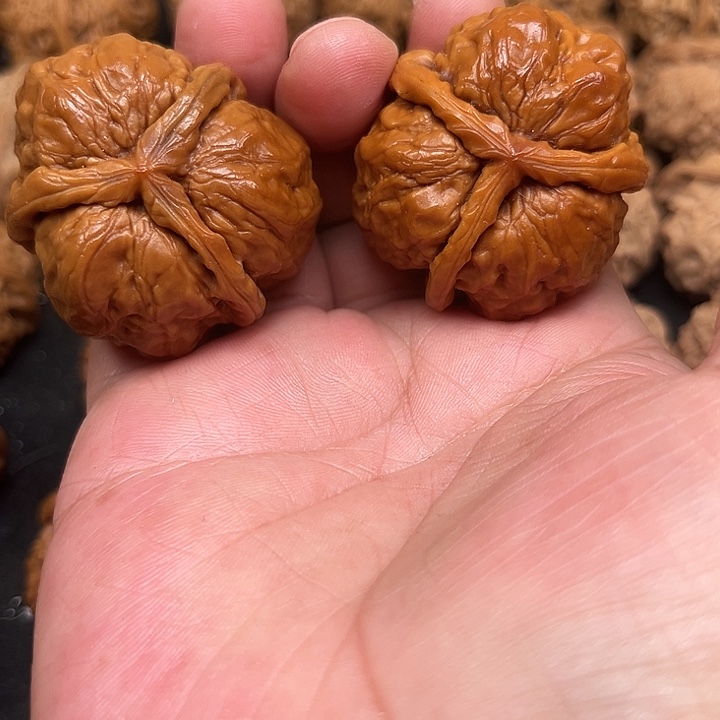 文玩核桃吊坠你们都在