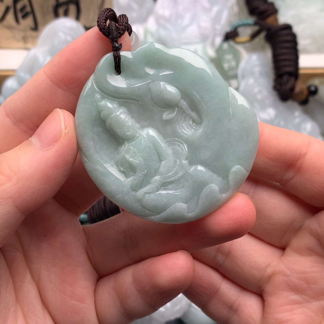 吊坠(不含链)未镶嵌翡翠