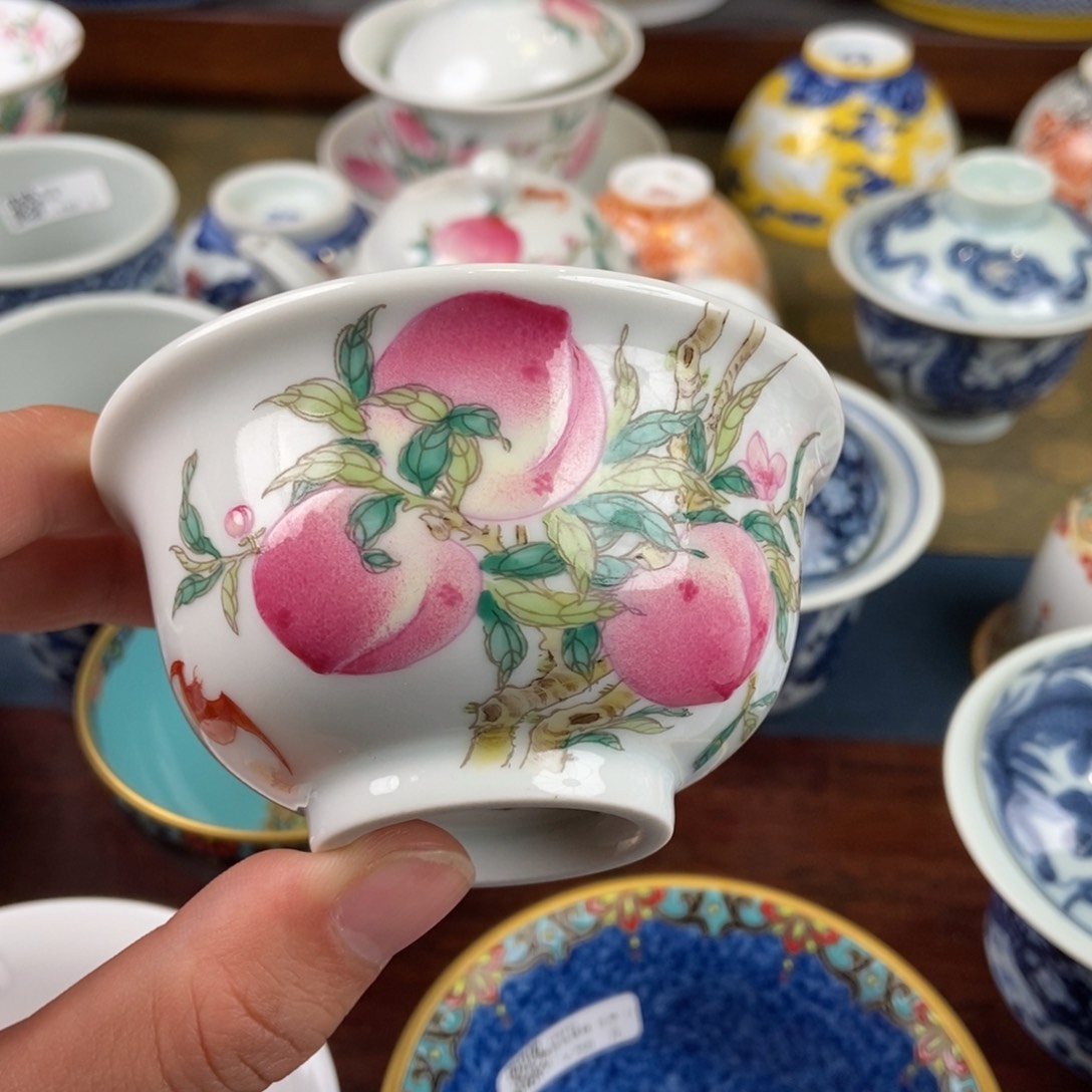 陶瓷艺术家的作品是一种