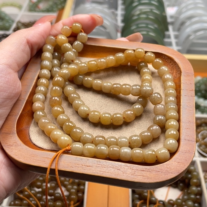 和田玉珠串6*7mm未镶嵌