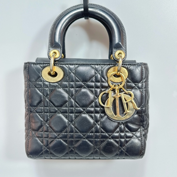 95新 DIOR/迪奥 复燃精选/新款16年羊皮黑金四格戴妃（后改色）