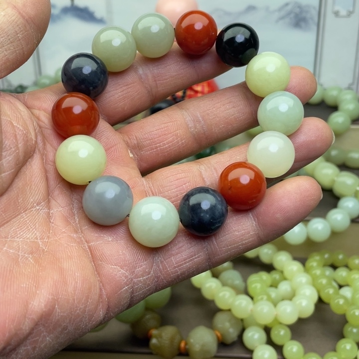 和田玉未镶嵌手链