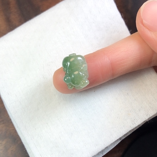 翡翠未镶嵌颈饰缅甸A货，每天下午1点半开播