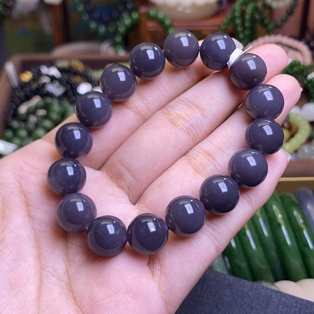 和田玉未镶嵌颈饰浓烟紫老矿料特细料手串12mm