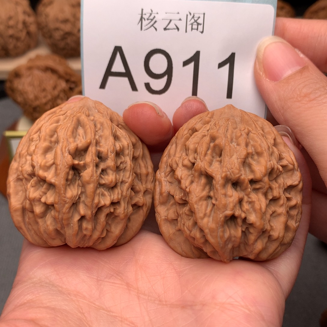 文玩核桃把件43+全品麦虎