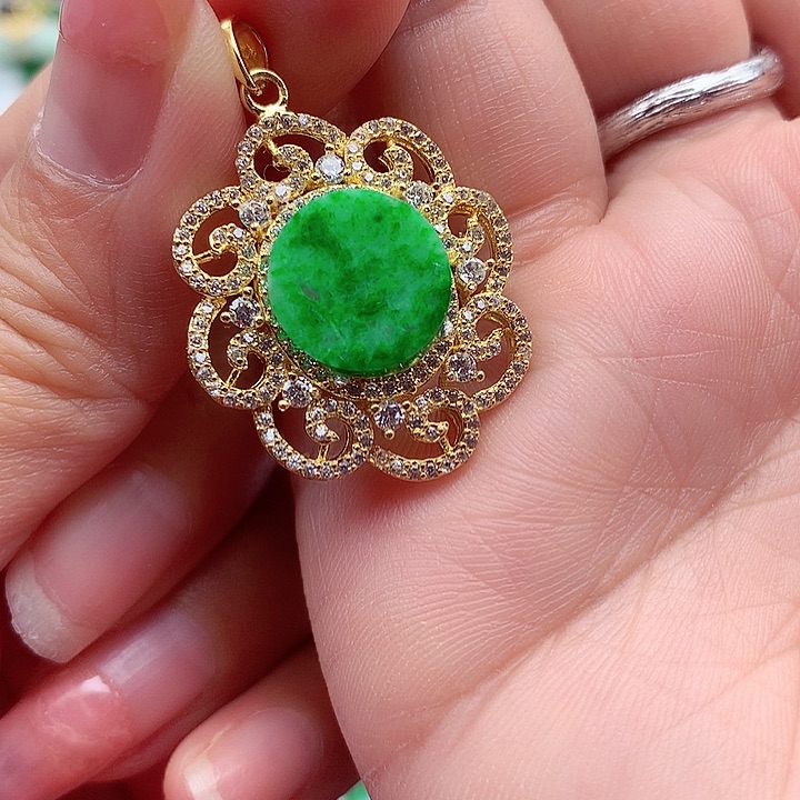 翡翠颈饰银S925镶嵌翡翠