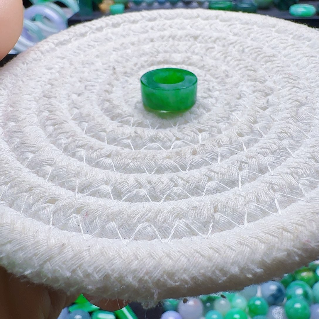 一***长翡翠未镶嵌吊坠(不含链)