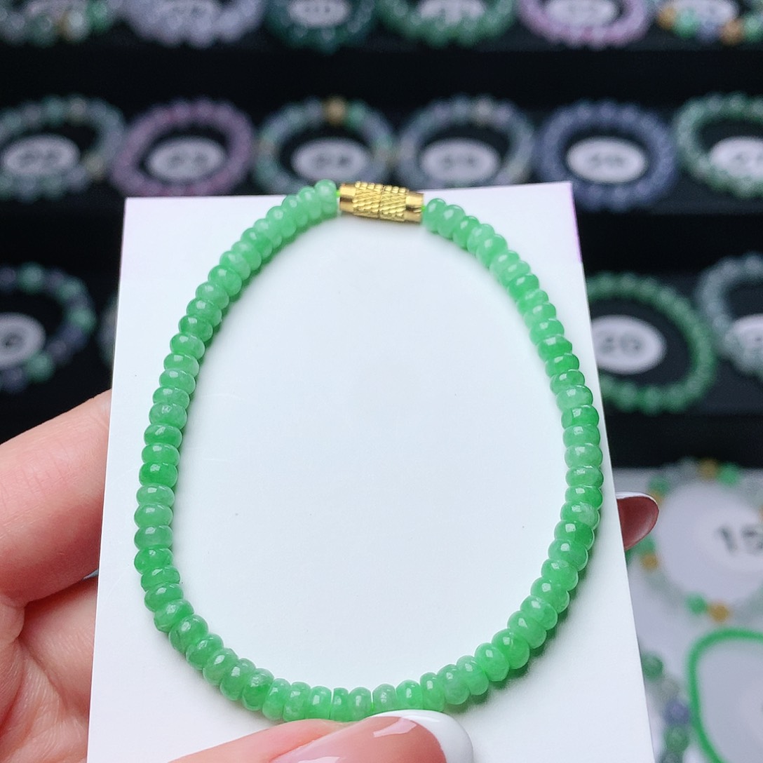 翡翠手链未镶嵌翡翠