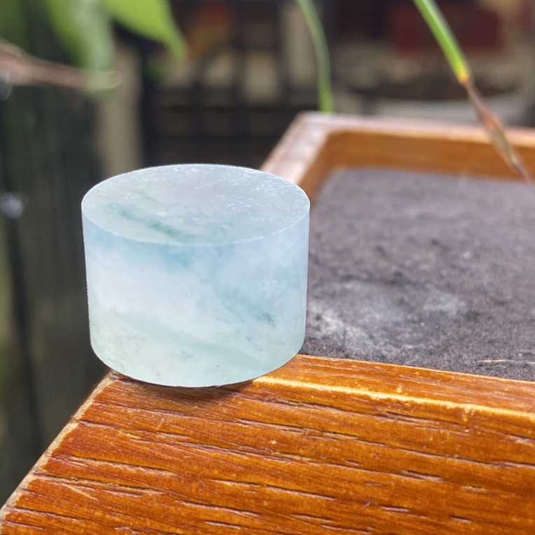 天然A货翡翠冰种飘花桶珠私人定制雕刻吊坠 主珠