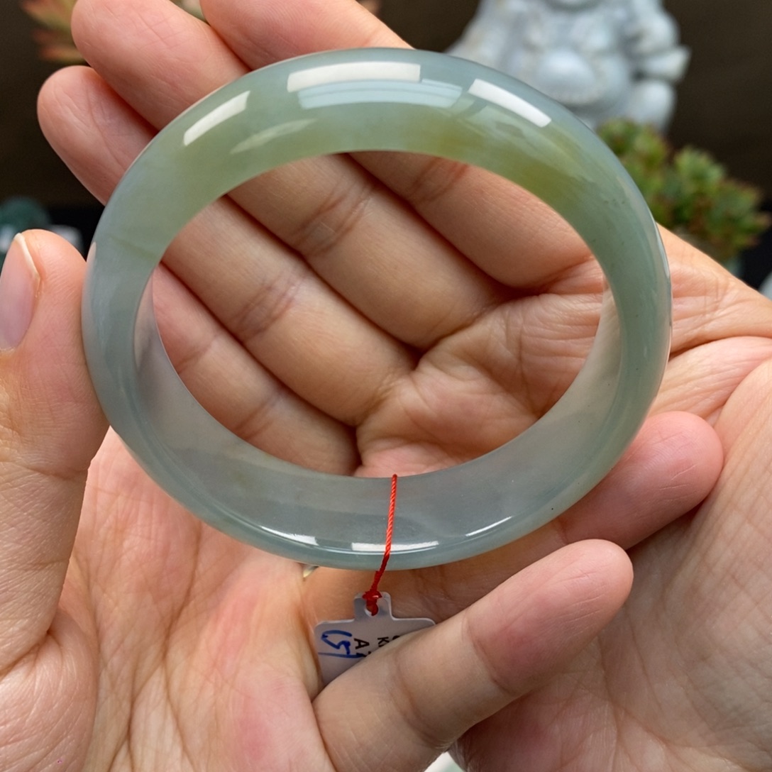 翡翠手镯未镶嵌天然