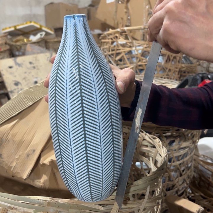 摆件高30口2公分微瑕捡漏针孔