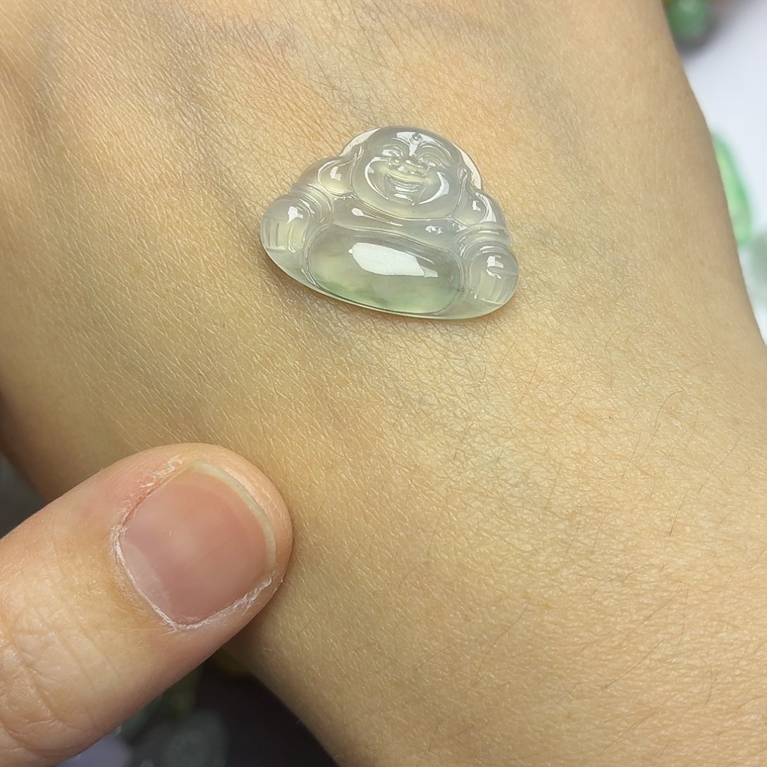 翡翠未镶嵌颈饰冰飘花佛