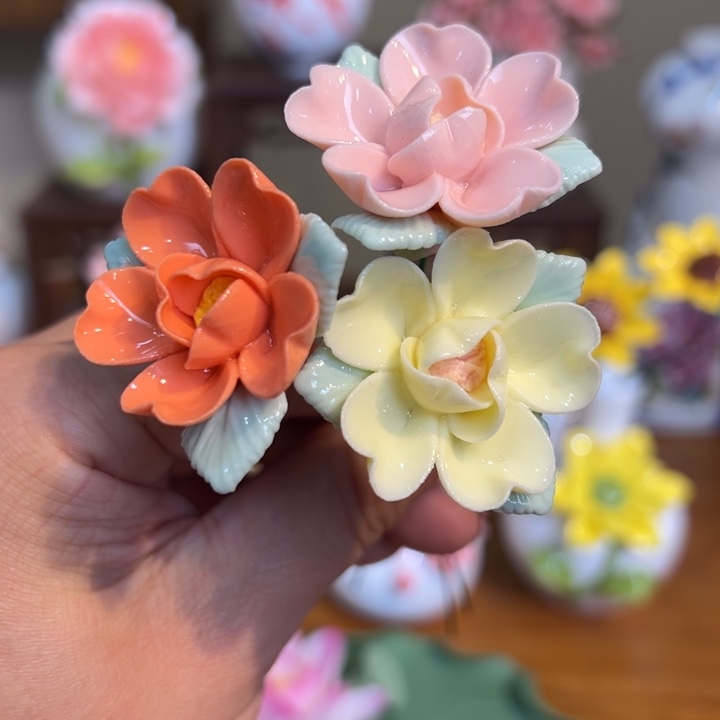 手工精致陶瓷摆件