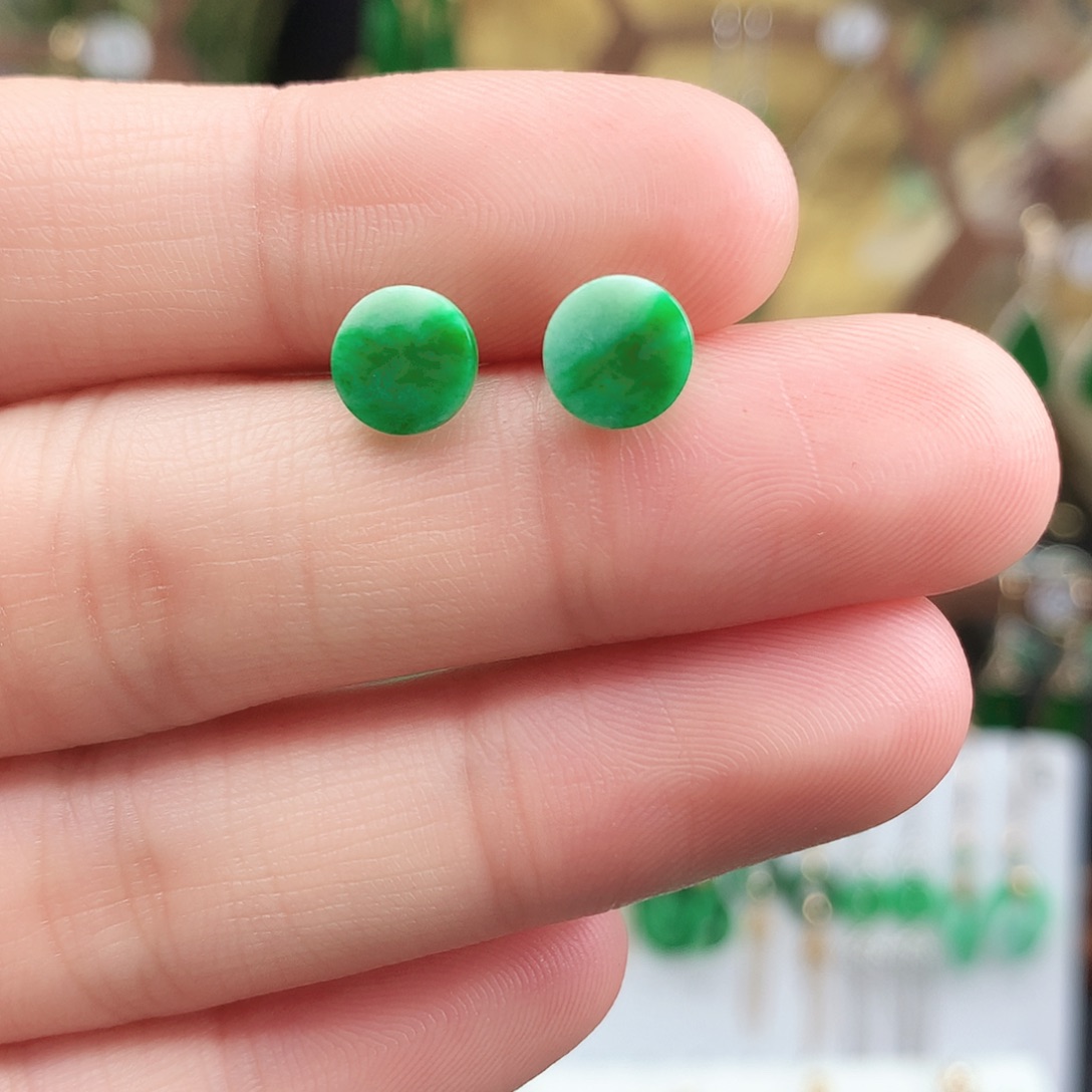 翡翠耳饰未镶嵌耳饰
