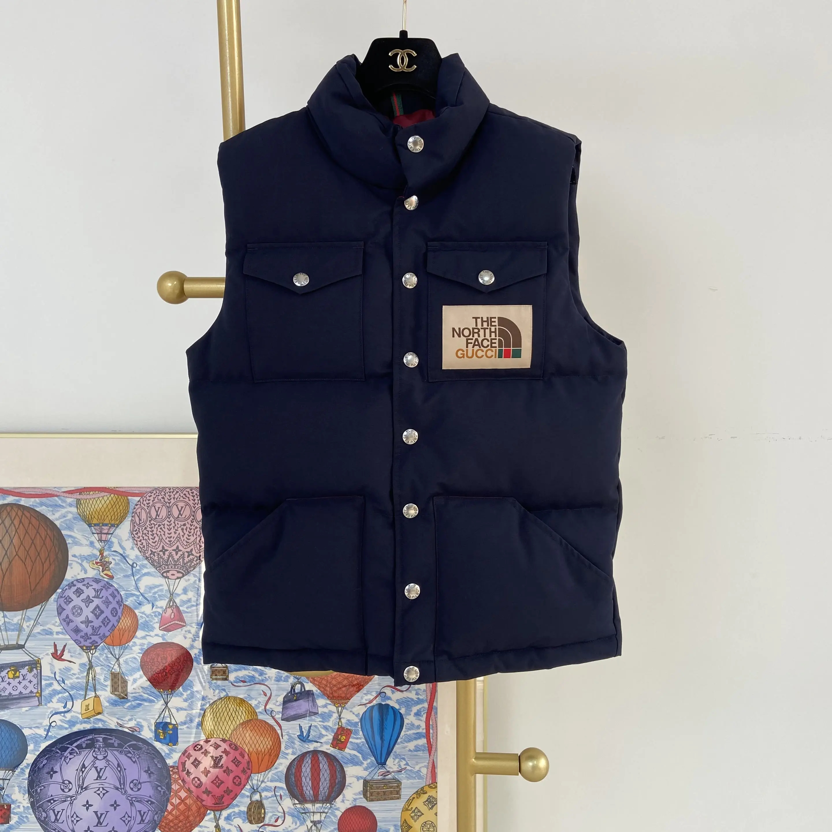 99新 GUCCI/古驰 古驰北面联名款藏蓝羽绒马甲  XS码 30695479