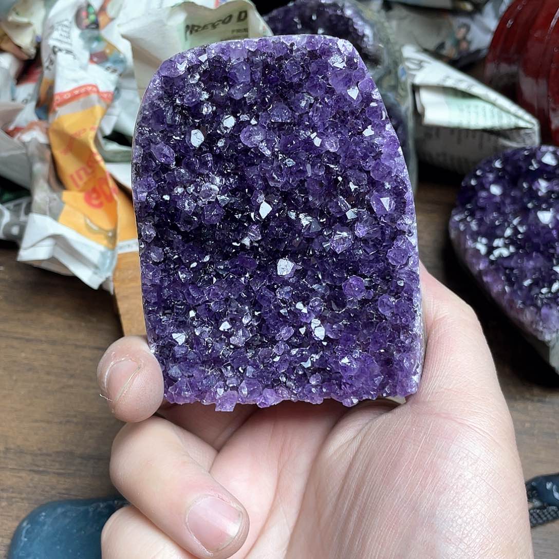 紫晶大型摆件（非配饰）未镶嵌