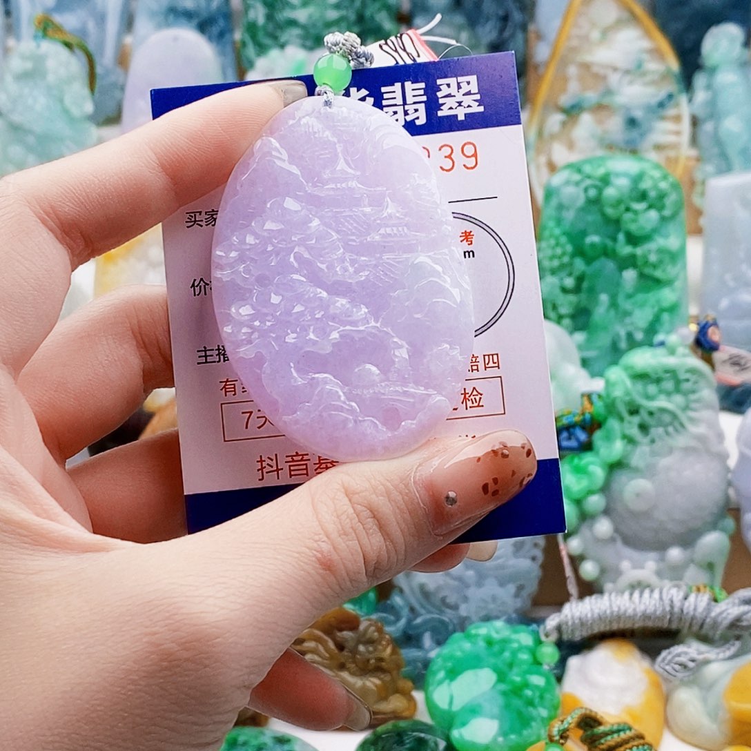 吊坠(不含链)未镶嵌翡翠