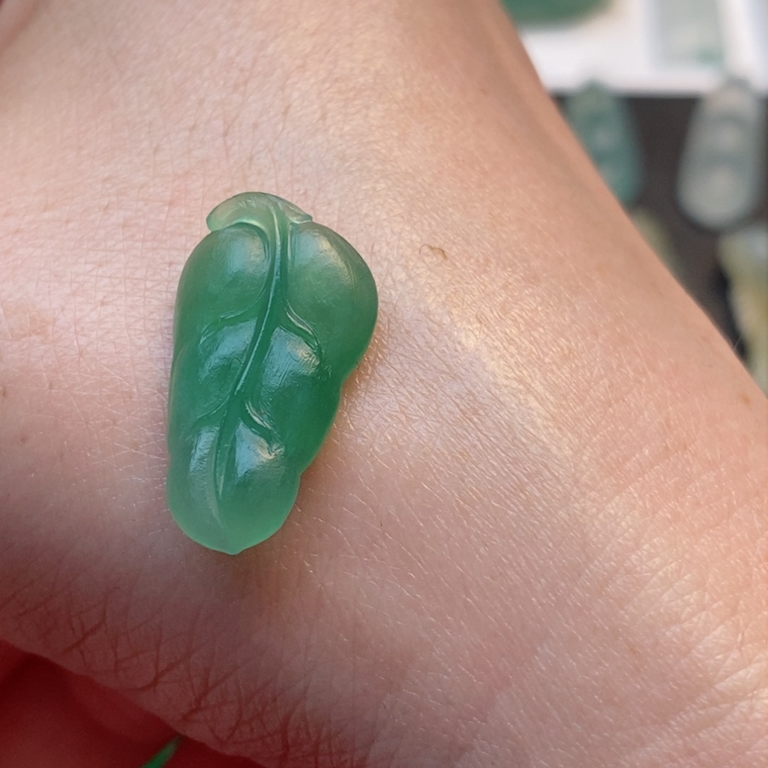 定制翡翠未镶嵌树叶