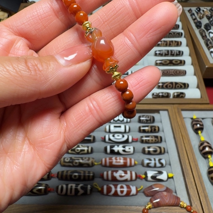 玛瑙/玉髓未镶嵌颈饰