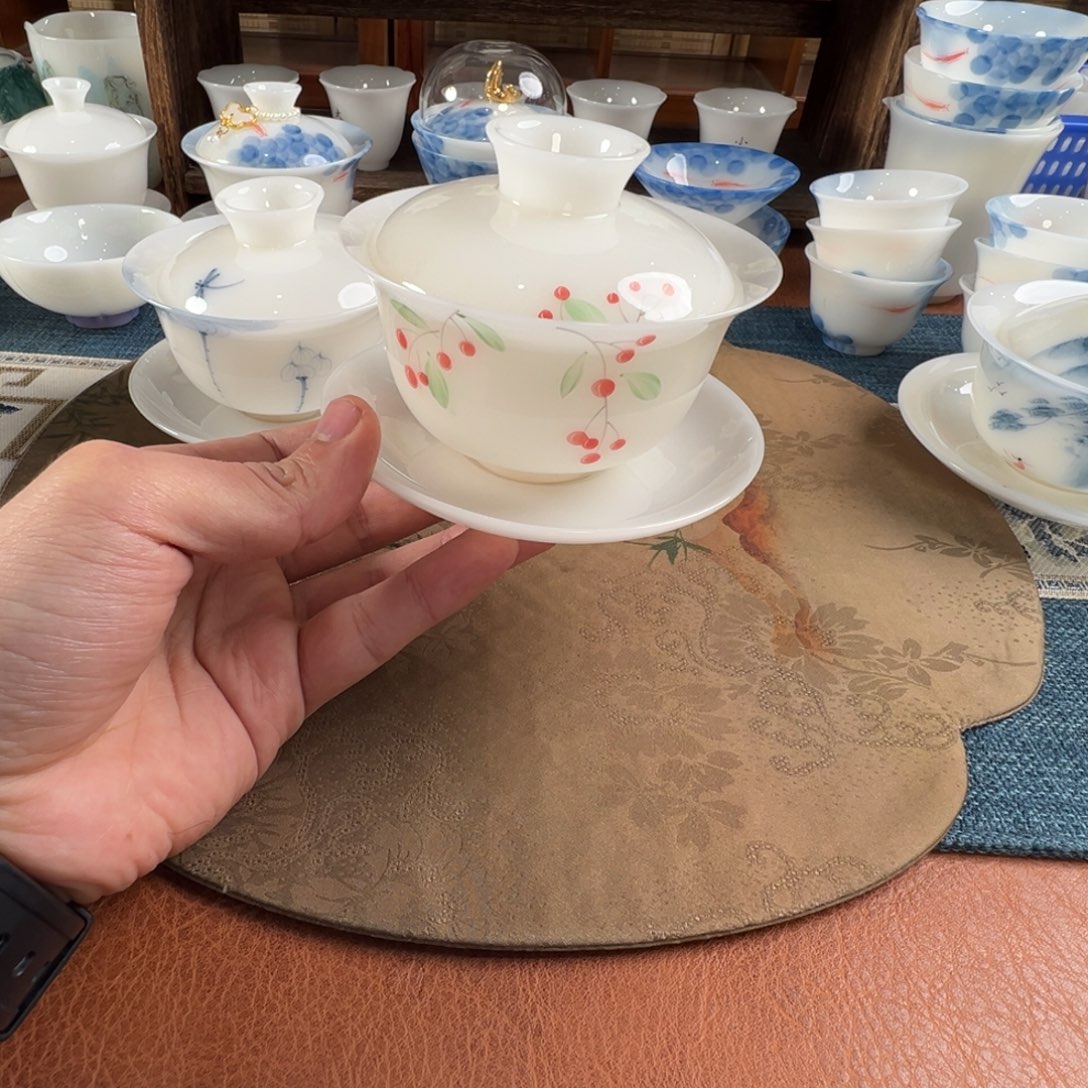 春***柳摆件陶璞玉瓷系列产品