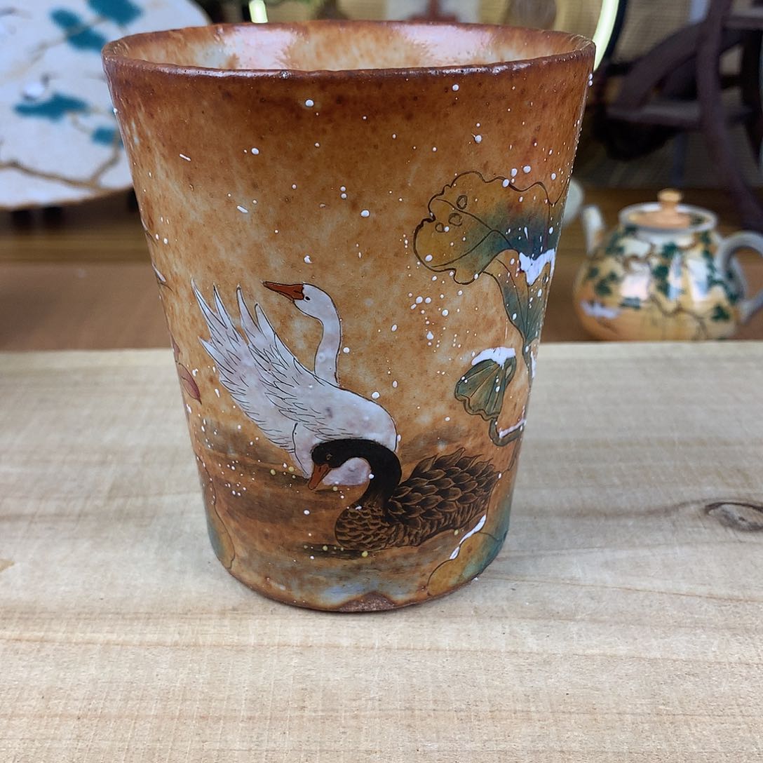 摆件关***生景德镇陶瓷手作