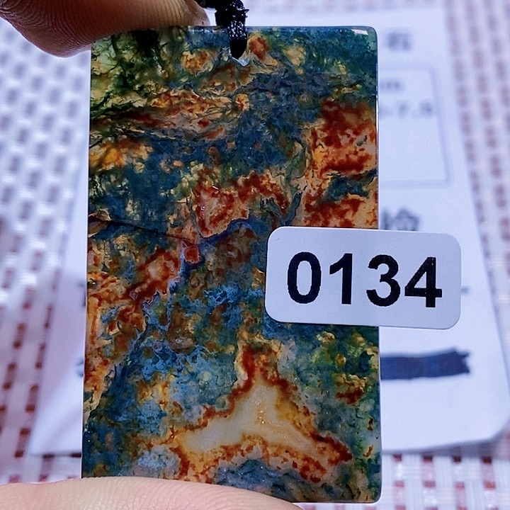 玛瑙/玉髓颈饰未镶嵌风***。