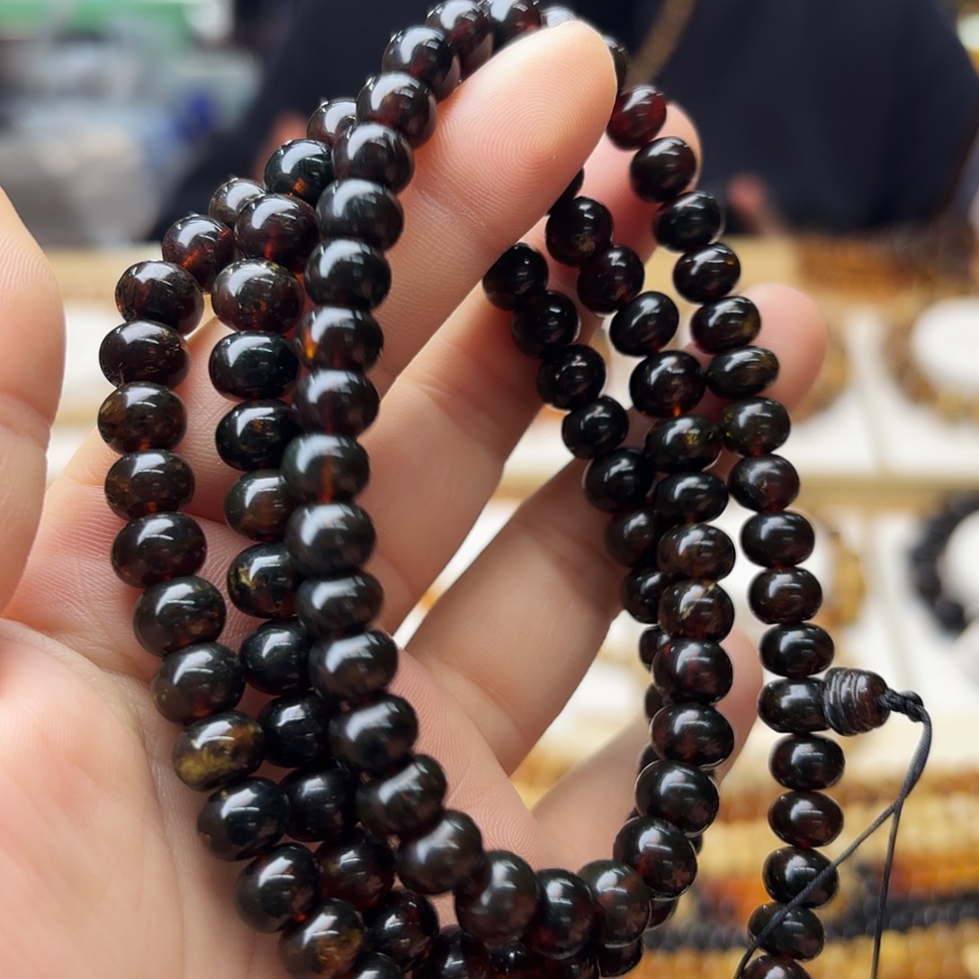 琥珀未镶嵌裸石八