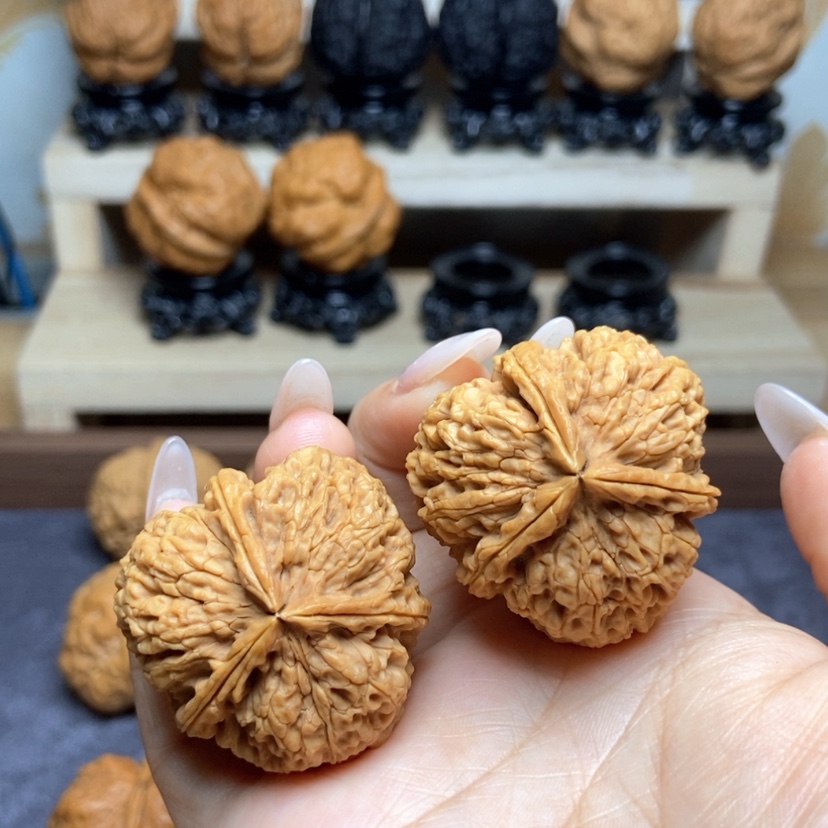 【闪购商品】桃核吊坠19…………38mm