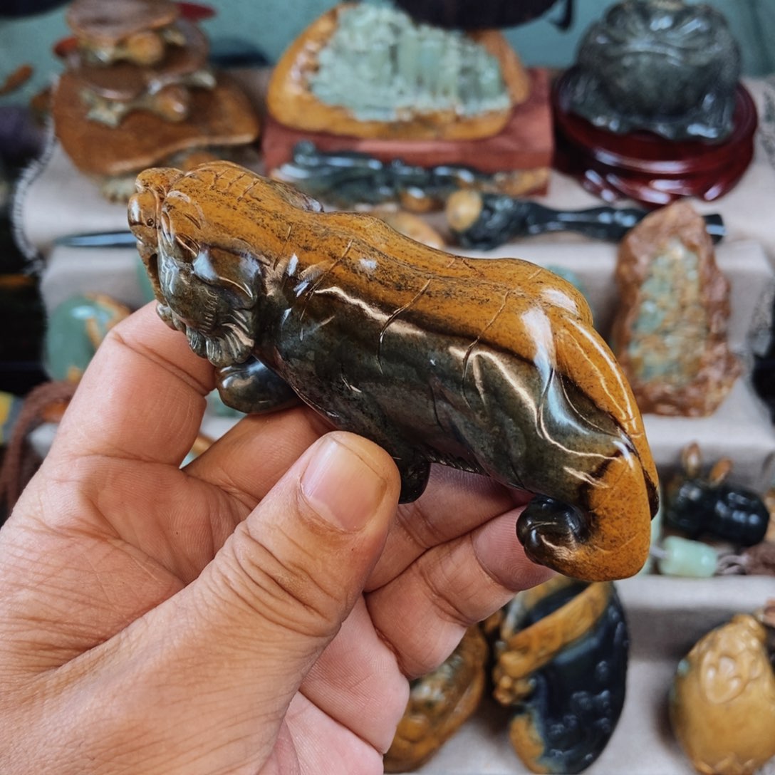 岫岩河磨玉（透闪石质玉）摆件未镶嵌