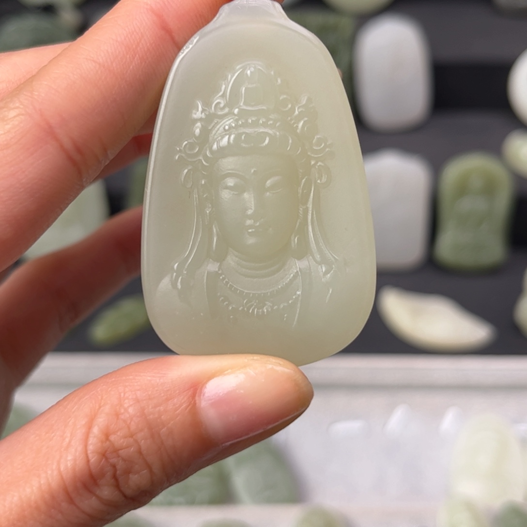 和田玉颈饰未镶嵌A****止