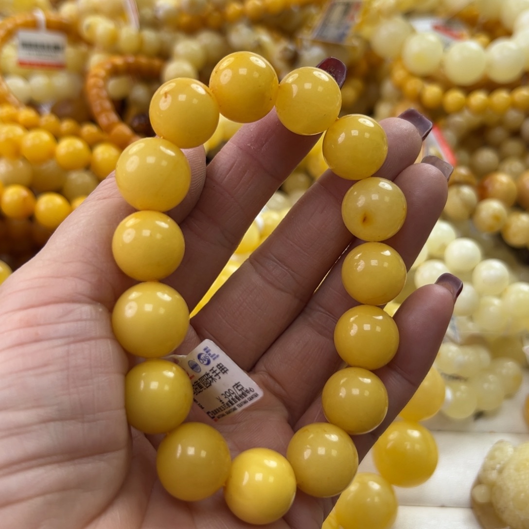 琥珀珠宝奇石未镶嵌