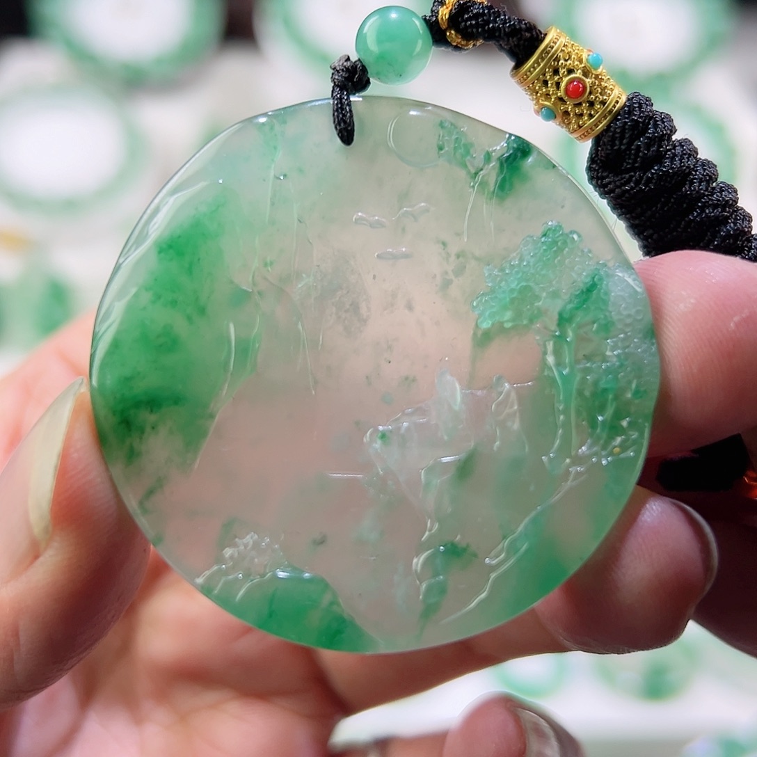 石英质玉吊坠(赠链)未镶嵌山水牌吊坠挂件