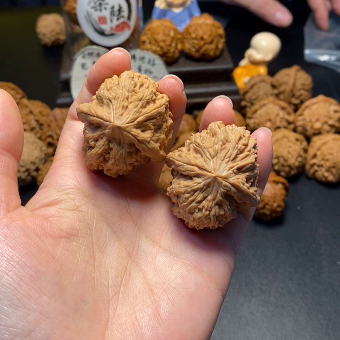 文玩核桃把件33号平谷凹底37尺