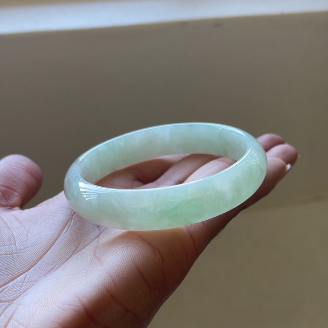 快****翡翠未镶嵌手镯59圈三天鉴赏期（有瑕）