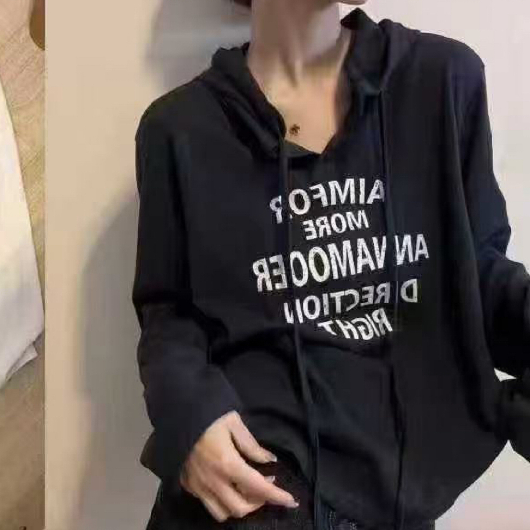 《秀秀精选》25819韩系时尚字母印花连帽衫