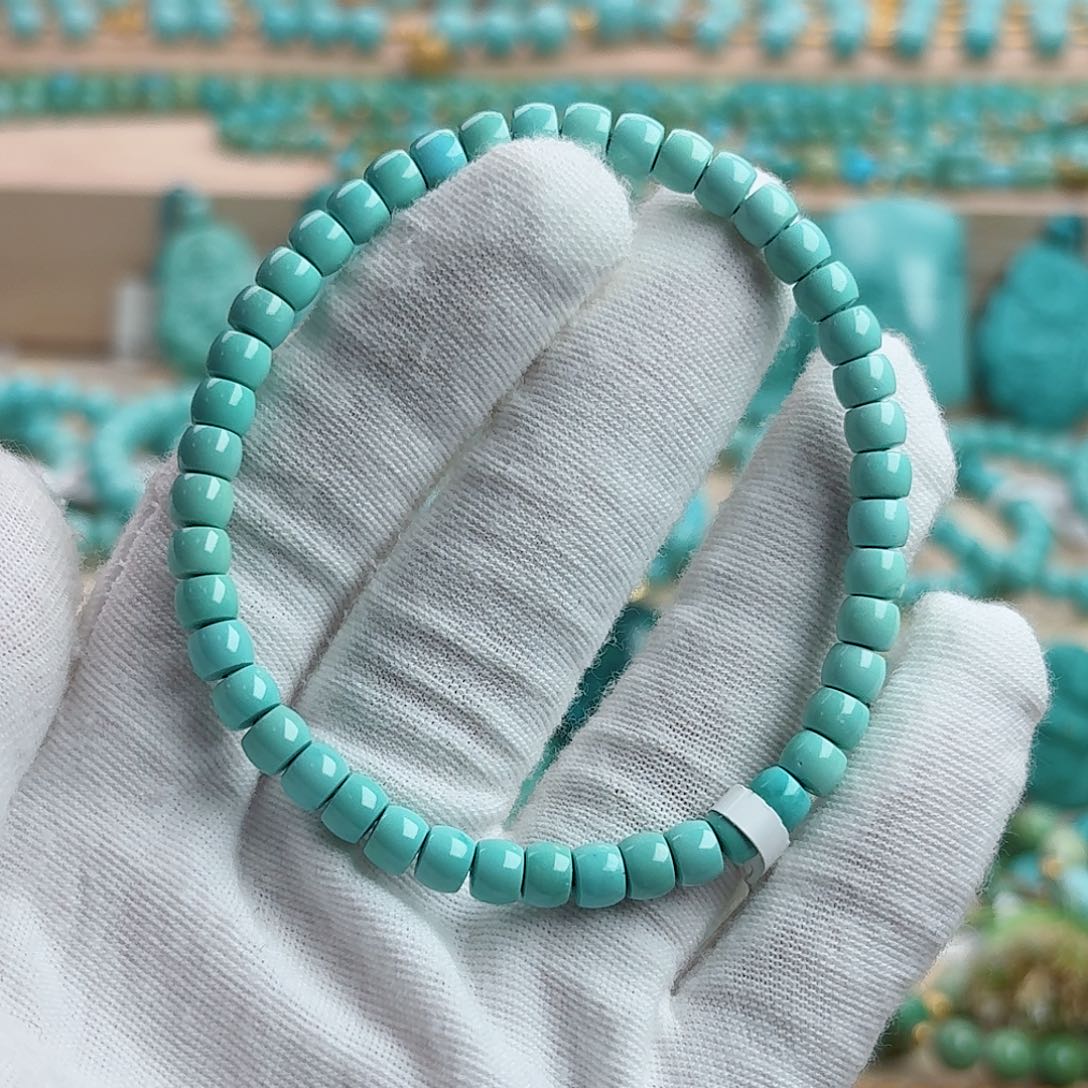 巍***巍绿松石未镶嵌珠宝奇石