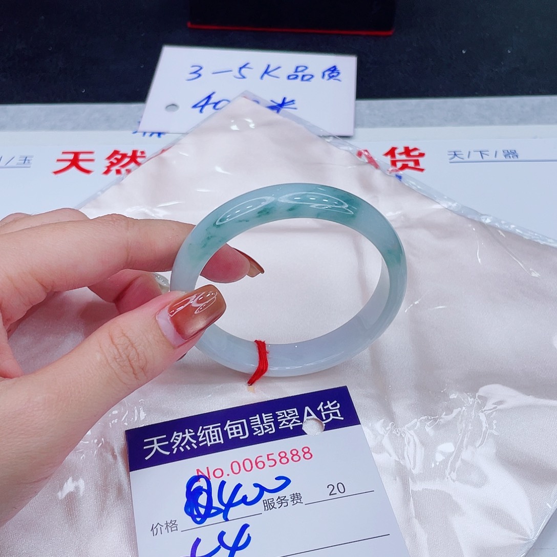 翡翠未镶嵌手镯666666666